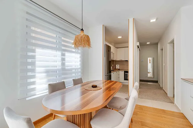 Attraktive 86 m² Wohnung in Dobrota – Große Terrasse, Meerblick, Garage & Abstellraum — photo 5