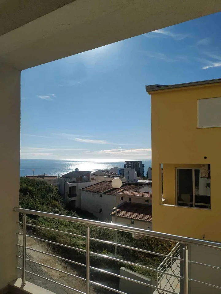 Apartment mit zwei Schlafzimmern und Meerblick in Ulcinj