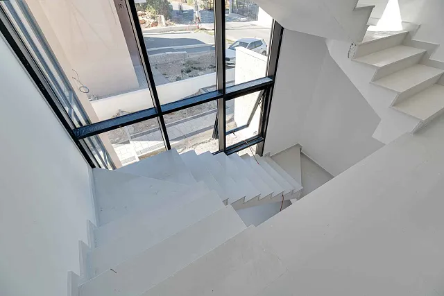 Modernes Haus in Bar mit Terrasse und 3 Schlafzimmern — photo 22