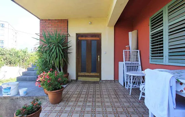 Haus mit schönem Innenhof in Bar — photo 9