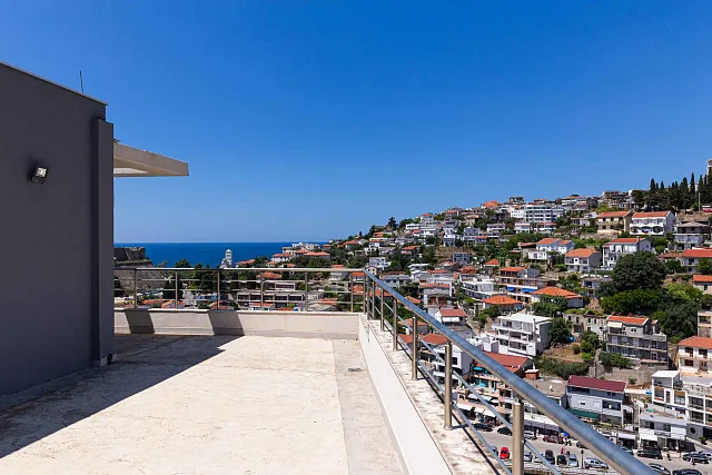 Penthouse in Ulcinj mit Meerblick — photo 13