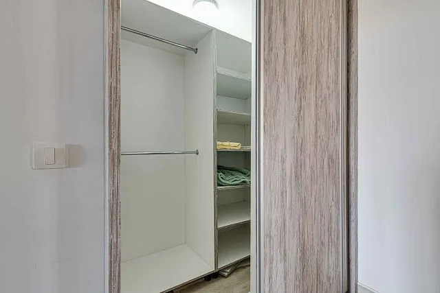 Moderne 55 m² Wohnung mit Parkplatz in Tivat