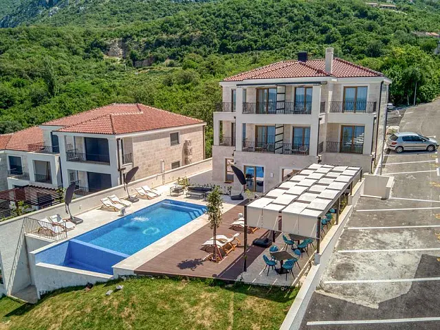 4461 Budva Blizikuce Vila 5r 450m2 — photo 2