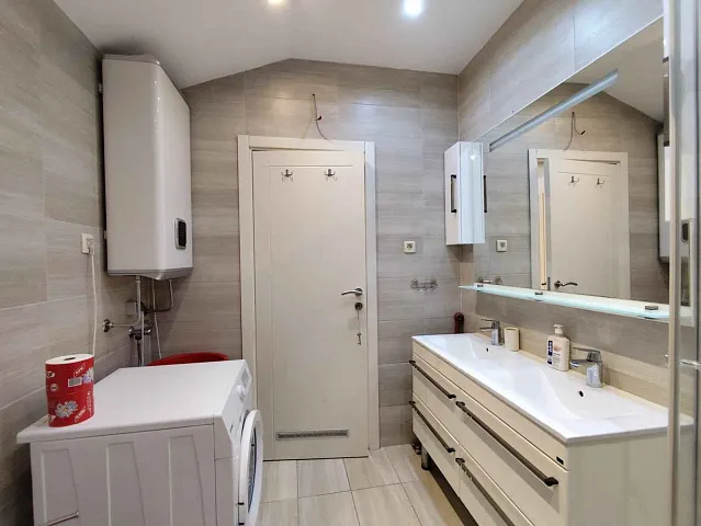 Apartment mit zwei Schlafzimmern in Becici — photo 9