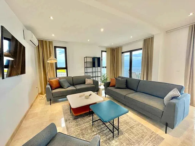 Neu gebaute Villa mit atemberaubendem Panoramablick auf die Riviera von Budva — photo 9