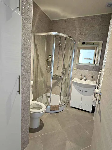 Geräumiges Apartment mit 1 Schlafzimmer in Prcanj — photo 9