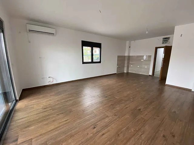 Wohnungen in einem neuen Gebäude mit Blick auf das Meer in Dobri Vode in Bar