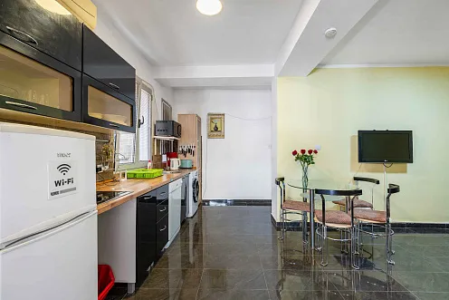 Apartment in Rafailovici mit einem Schlafzimmer