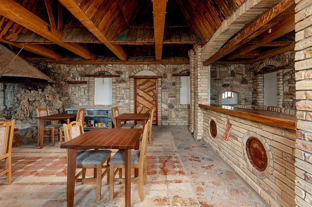 Zu verkaufen oder zu vermieten — Neues Restaurant in Žabljak — photo 4