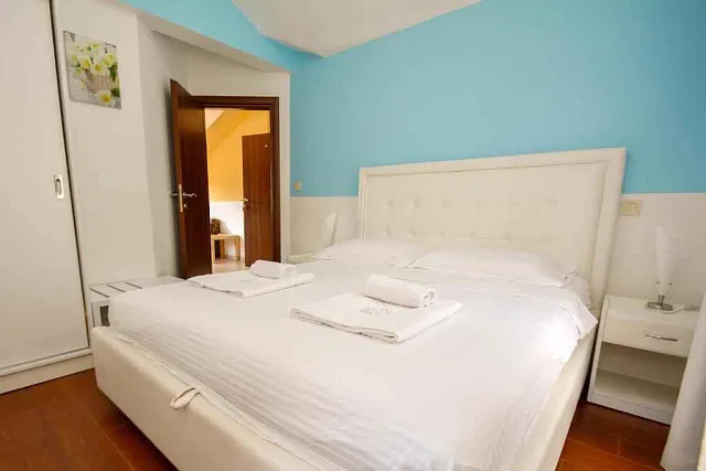 Hotel in der Nähe des Meeres in Kotor — photo 8