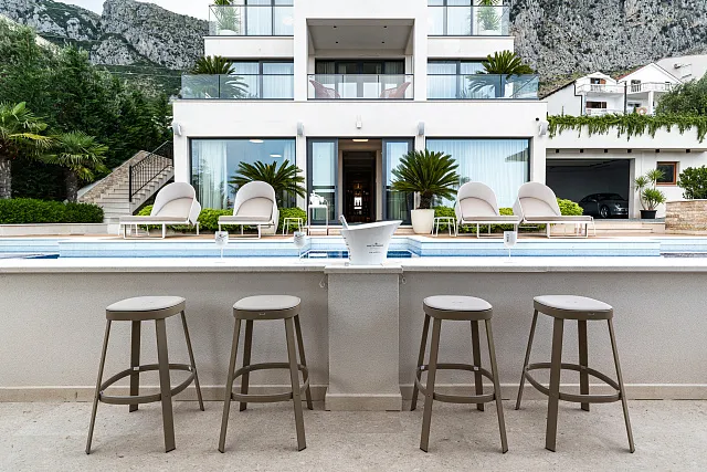 Exklusive Villa in Blizikuće, nahe Sveti Stefan — photo 31