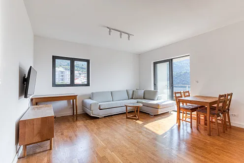 Moderne Wohnung 52m2 mit Meerblick – Bečići