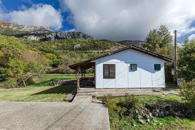 Urbanisiertes Grundstück mit Meerblick und eigener Wasserquelle – Lapčići, 1.000 m² — photo 14