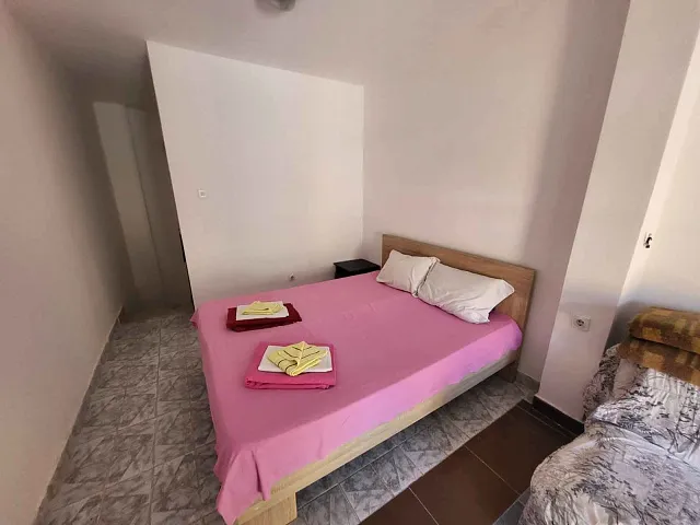Hotel mit 16 Apartments in Buljarica — photo 7