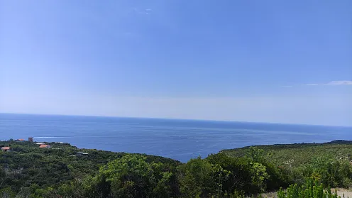 Baugrundstück mit Meerblick in der Gegend von Zagora