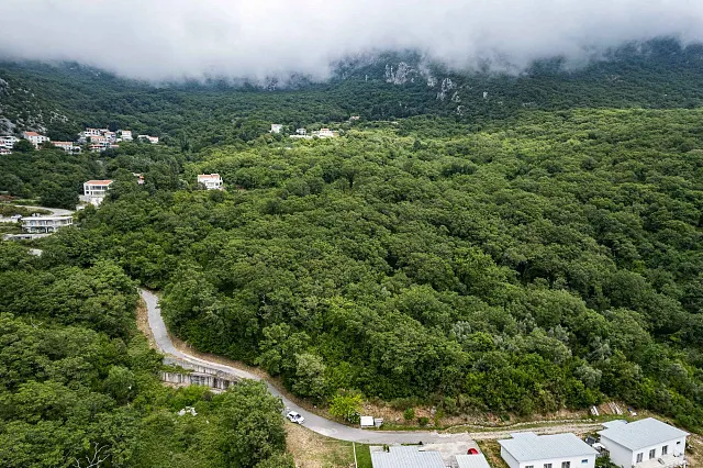 Grundstück 2414 m² – Kuljače, Budva | UTU für 4 touristische Gebäude — photo 11