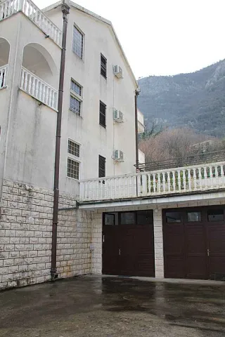  # 6802 Haus in Meeresnähe, Stoliv, Miloš Pruginic