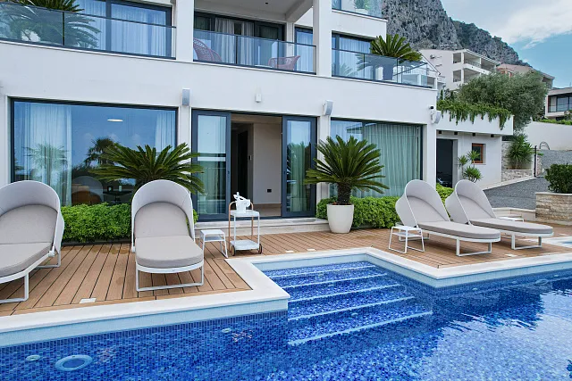 Exklusive Villa in Blizikuće, nahe Sveti Stefan — photo 48