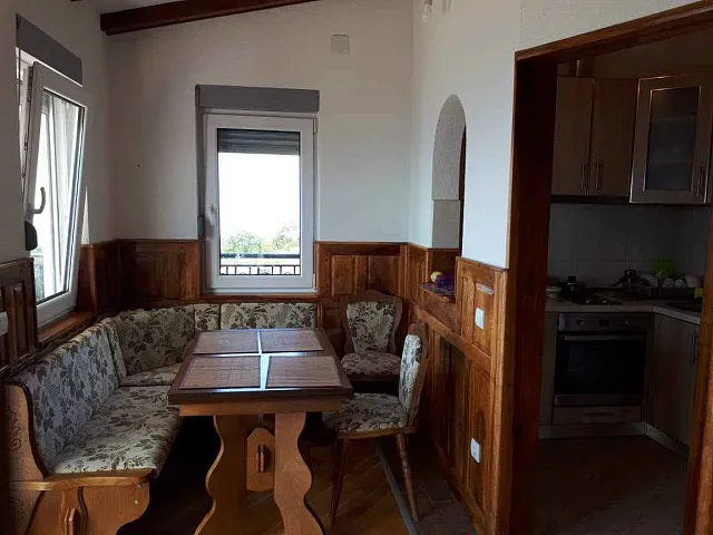 Haus mit drei Wohnungen in Zagrađe, Sutomore — 450 m² — photo 9