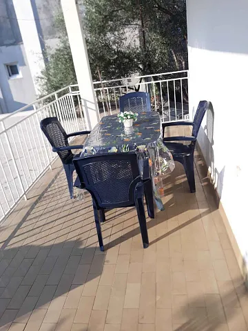 Apartment on the first floor of house in Bar — photo 7