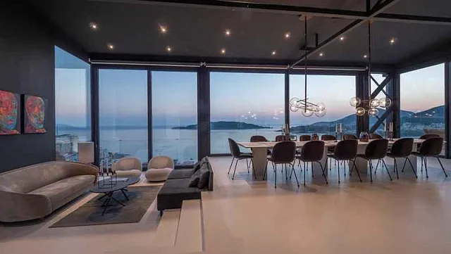 Unique penthouse with pool and roof garden — photo 8