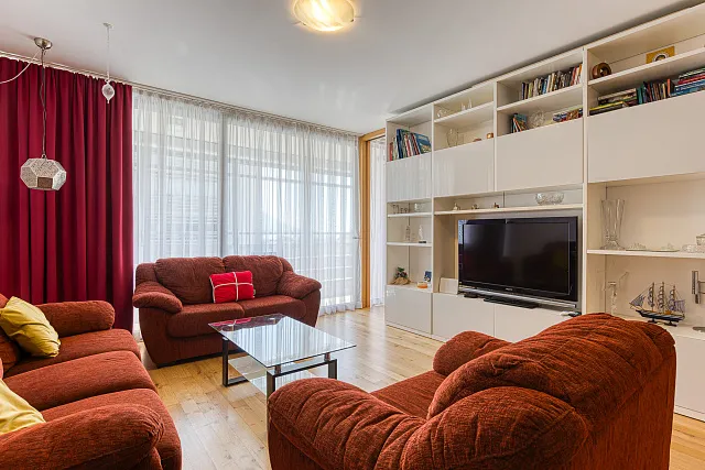 Moderne, Komfortable und Vollständig Ausgestattete Ein-Zimmer-Wohnung in der Nähe des Strandes