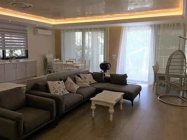 3580 Kotor Stoliv House 4r 294m2 — photo 3