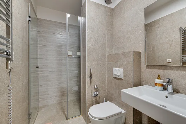 Attraktive 86 m² Wohnung in Dobrota – Große Terrasse, Meerblick, Garage & Abstellraum — photo 11