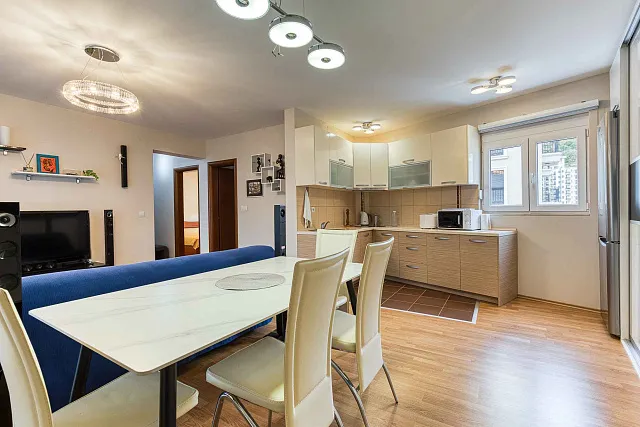 Wohnung mit 2 Schlafzimmern in Bečići — photo 7
