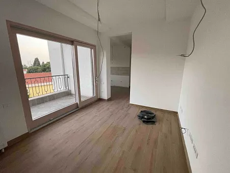 Wohnungen 40 und 50 m² in Buljarica