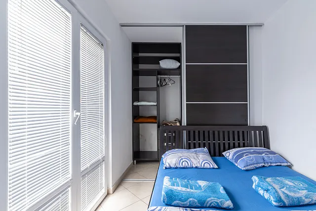 Eine 72 m² große Wohnung im Zentrum von Budva — photo 21