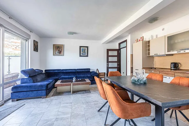 71 m² Wohnung mit Panoramablick auf das Meer in Bečići