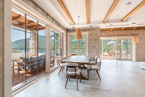 Eine außergewöhnliche Luxusvilla am Meer in Žanjice — photo 2