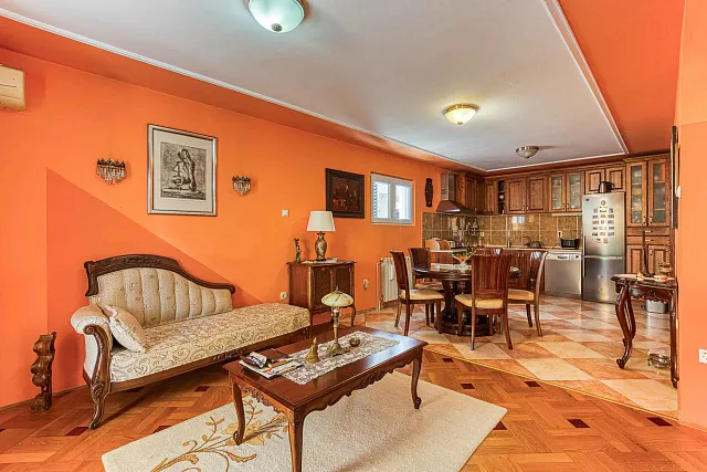 Zum Verkauf: Charmantes Haus in Bar — photo 8