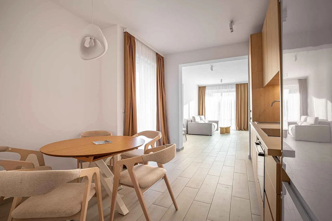 Exklusiver Verkauf eines komplett neuen Hotels in Budva
