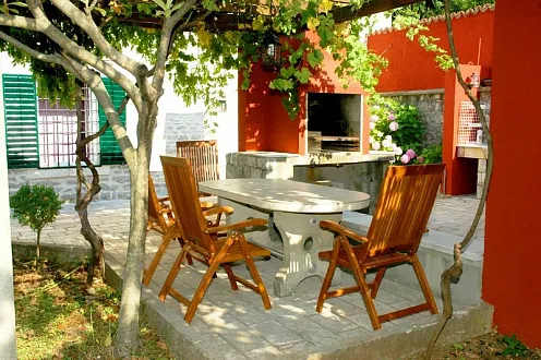 Вилла в бухте на первой линии