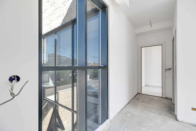 Modernes Haus in Bar mit Terrasse und 3 Schlafzimmern — photo 28