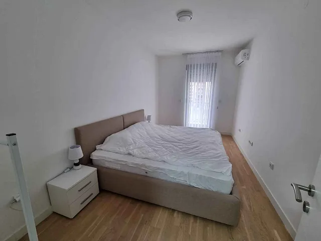 Geräumige und Luftige Wohnung im Herzen von Budva — photo 5