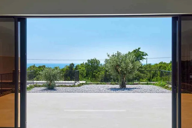 Luxusvilla mit Pool und spektakulärem Meerblick — photo 12