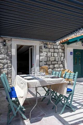 Vollständig renoviertes Steinhaus mit 3 Schlafzimmern und großer Terrasse, Đurići — photo 35