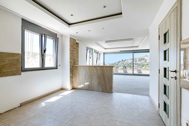Penthouse in Ulcinj mit Meerblick — photo 16
