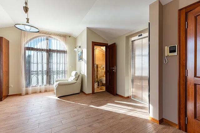Eleganz und Gelassenheit in einer luxuriösen Villa mit Panoramablick auf das Meer. — photo 7