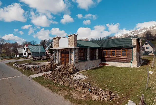 Zu verkaufen oder zu vermieten — Neues Restaurant in Žabljak — photo 14