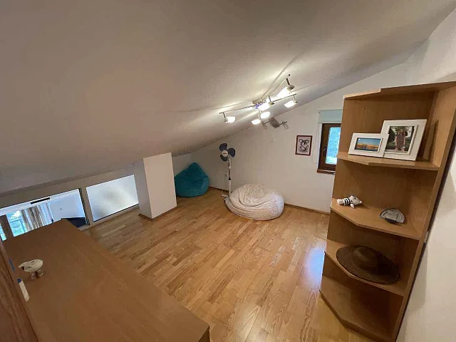 Zu verkaufende Wohnung in Bijela mit Meerblick — photo 5