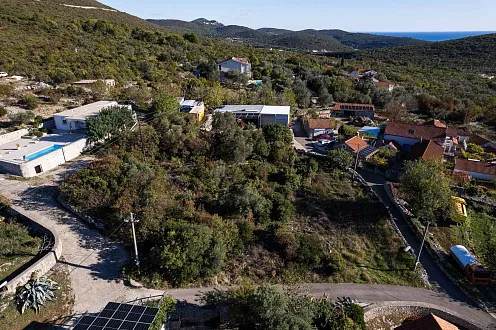 Drei Baugrundstücke in Mrkovi, Luštica – UTU und fertiges Villenprojekt