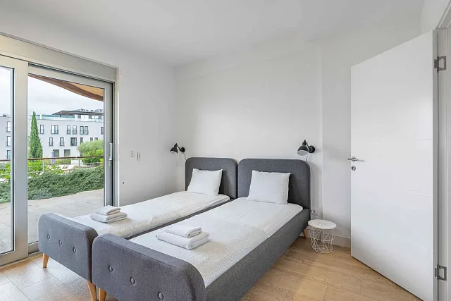 Zu verkaufen: Großzügige 3-Zimmer-Wohnung mit Meerblick und 40 m² großer Terrasse — photo 22