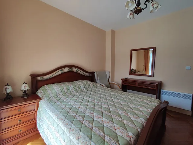 Reihenhaus mit Poolblick in Kotor, Lastva — 107 m² + Terrassen — photo 7
