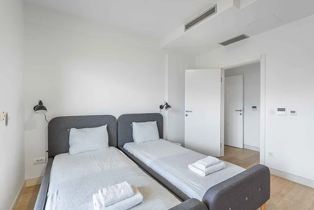 Zu verkaufen: Großzügige 3-Zimmer-Wohnung mit Meerblick und 40 m² großer Terrasse — photo 23