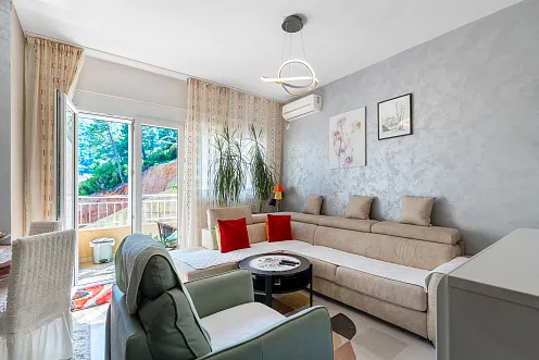Ein-Zimmer-Wohnung – eine ausgezeichnete Investition in Budva.