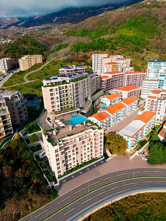 Luxury Apartments in Bečići with Direct Sea Views — photo 2